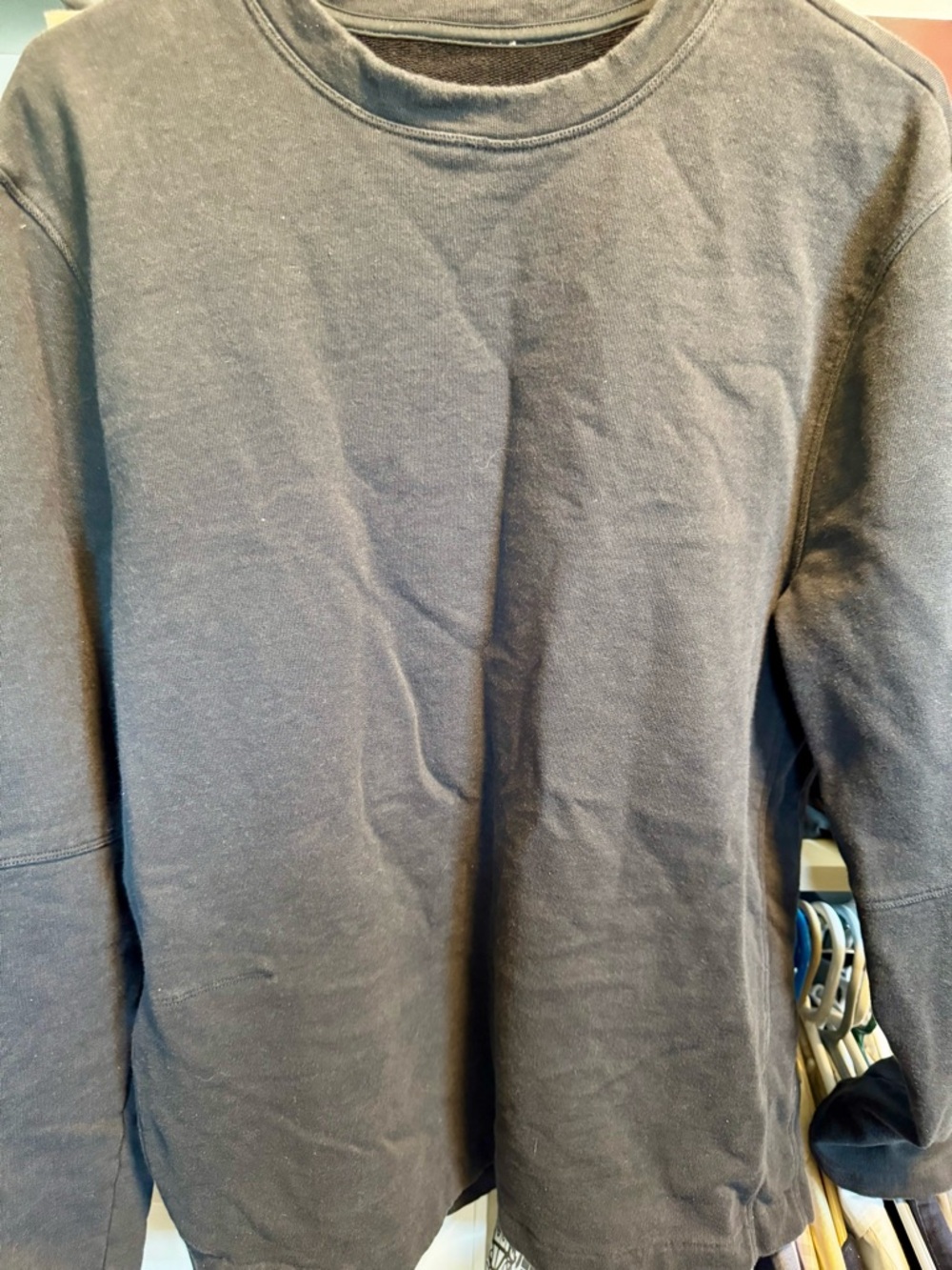 Lululemon Men’s Crewneck Sweatshirt XL Black Zip Hidden Pocket